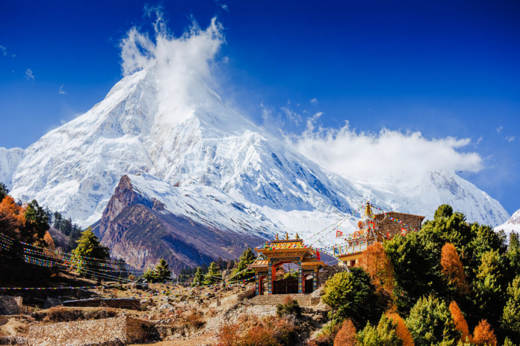 5 Reasons Why This Stunning South Asian Country Is Breaking Tourism Records