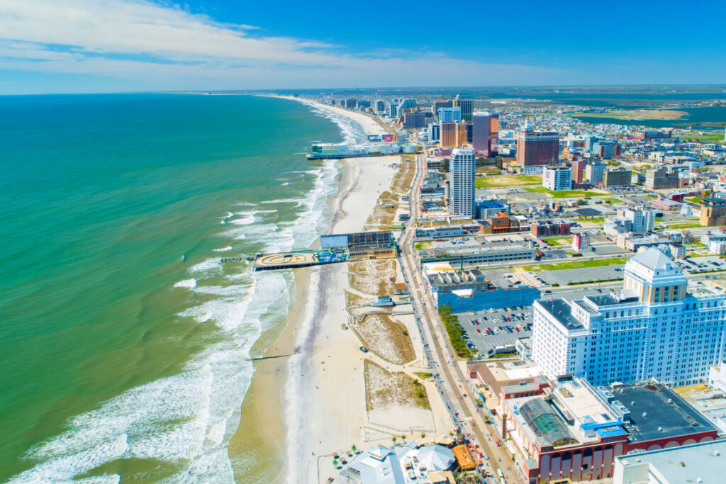 Unexpected Beach Paradise, This U.S. State's Tourism Booms to Record Highs