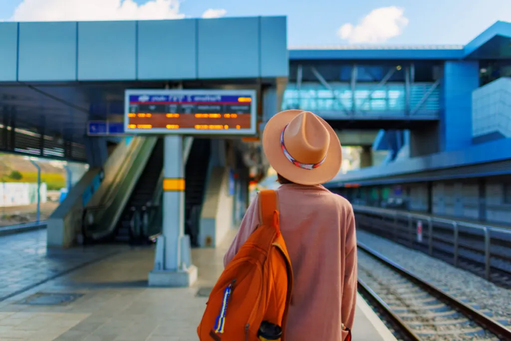 Avoid The Crazy Airports! These Are The Top 5 Most Scenic U.S. Train Rides This Summer