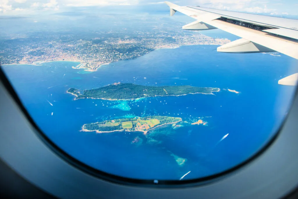 Myth Or Truth The Best Day Of The Week To Book The Cheapest Flights