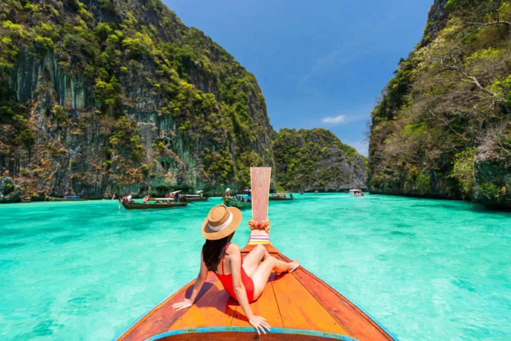 October Is The Cheapest Time For Americans To Fly To These 5 Sunny Destinations