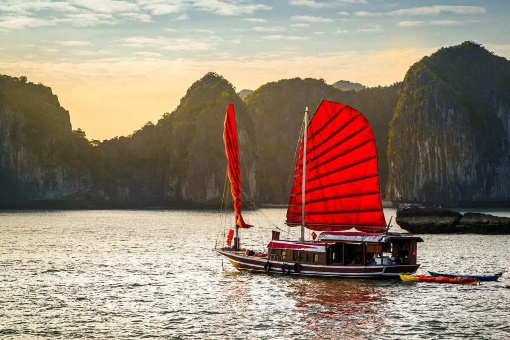 Paradise Island In Asia Has Cheap Hotels & Authentic Culture