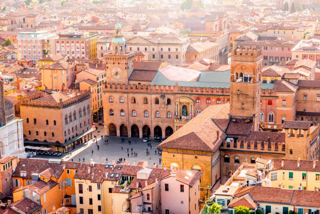 Square in Bologna, Italy