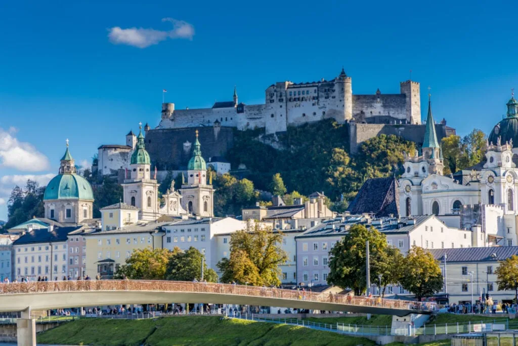 This Stunning European City Will Offer Free Transportation This Summer