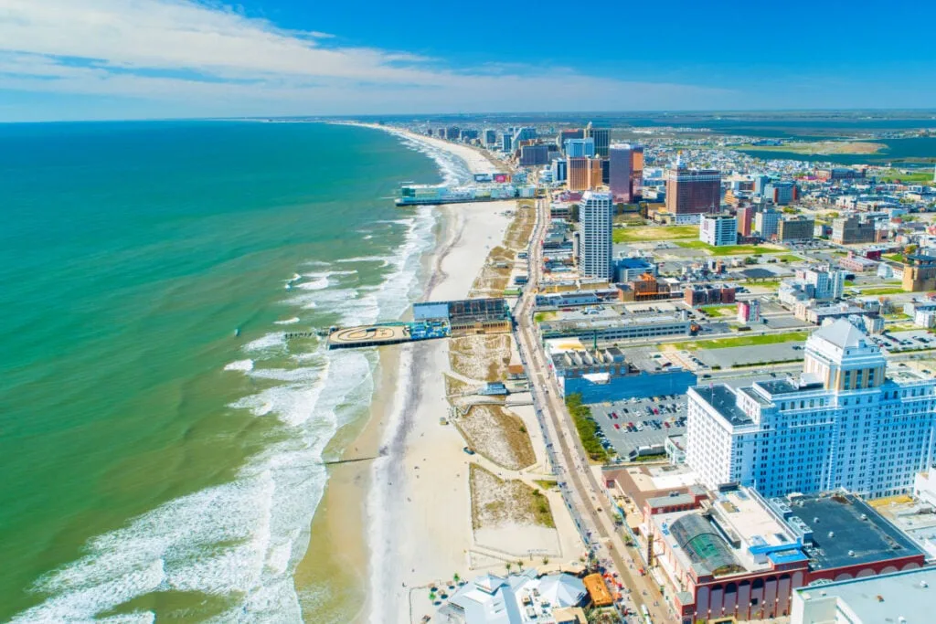 Unexpected Beach Paradise, This U.S. State's Tourism Booms to Record Highs